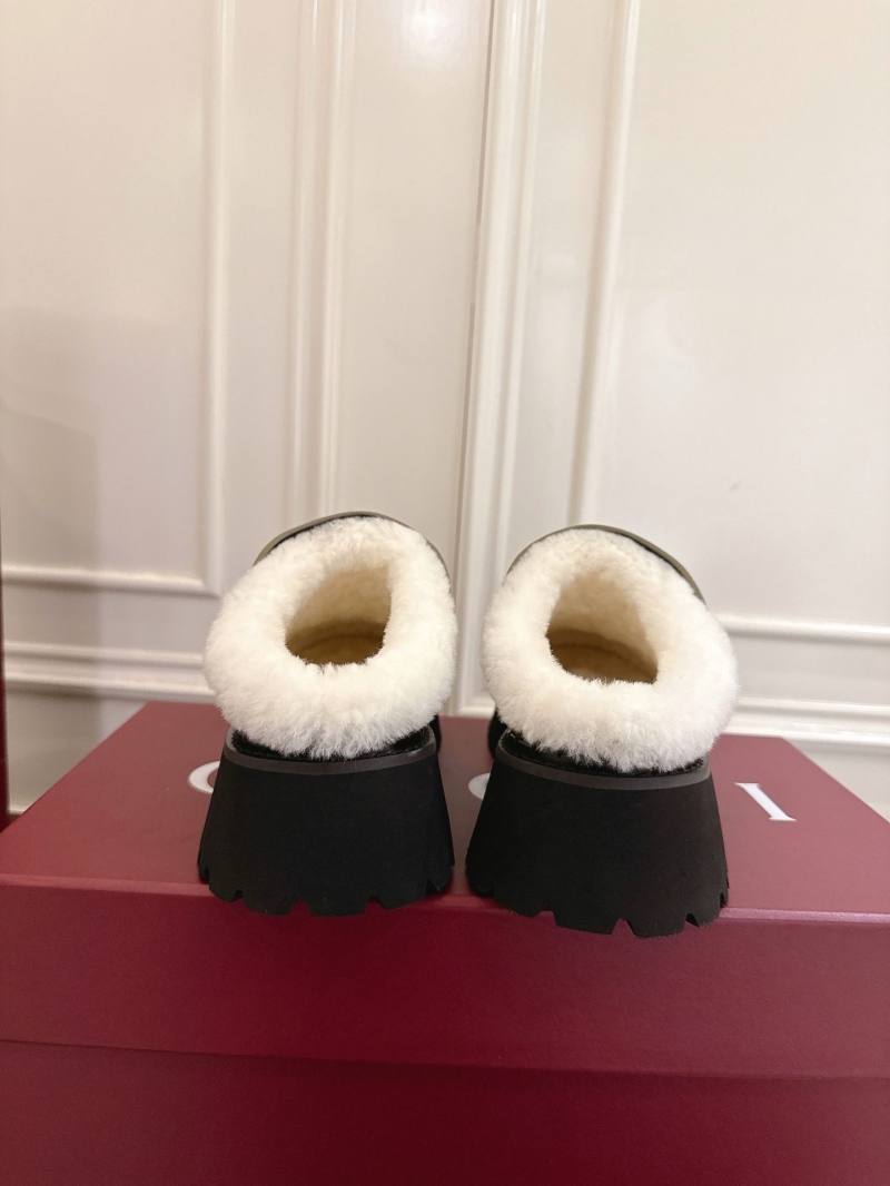 Gvc*1 slippers